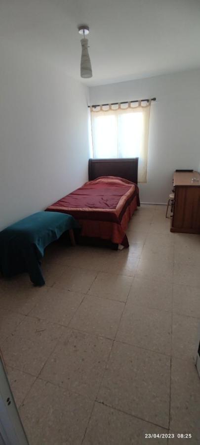 Private Bedroom Paphos Central Exteriör bild